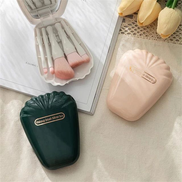 5 Pcs Soft Bristle Makeup Brush Set with Travel-Friendly Mirror Case