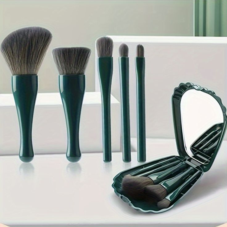 5 Pcs Soft Bristle Makeup Brush Set with Travel-Friendly Mirror Case